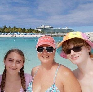 Meet your Posher, Lisa